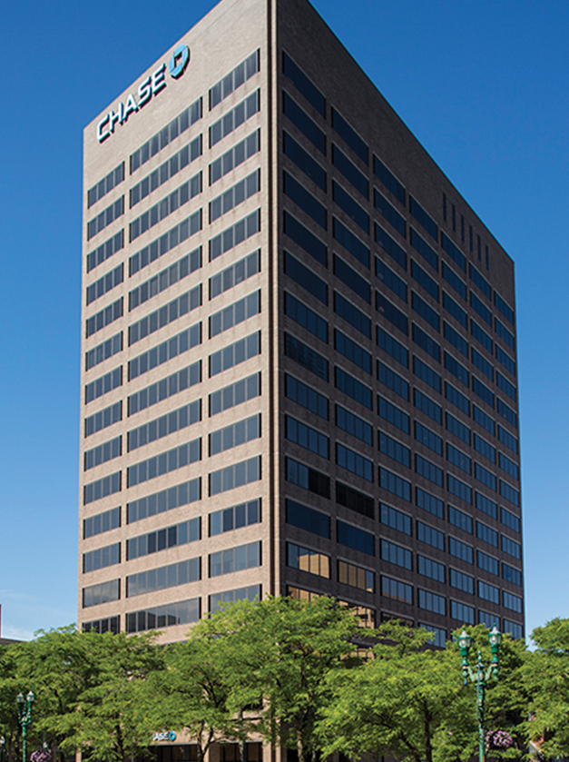 Edelstein, Adler and Hingson of Meridian Capital negotiate $21 million; Rizzi, Rutman and Oliver of HFF handle sale of 305,594 s/f