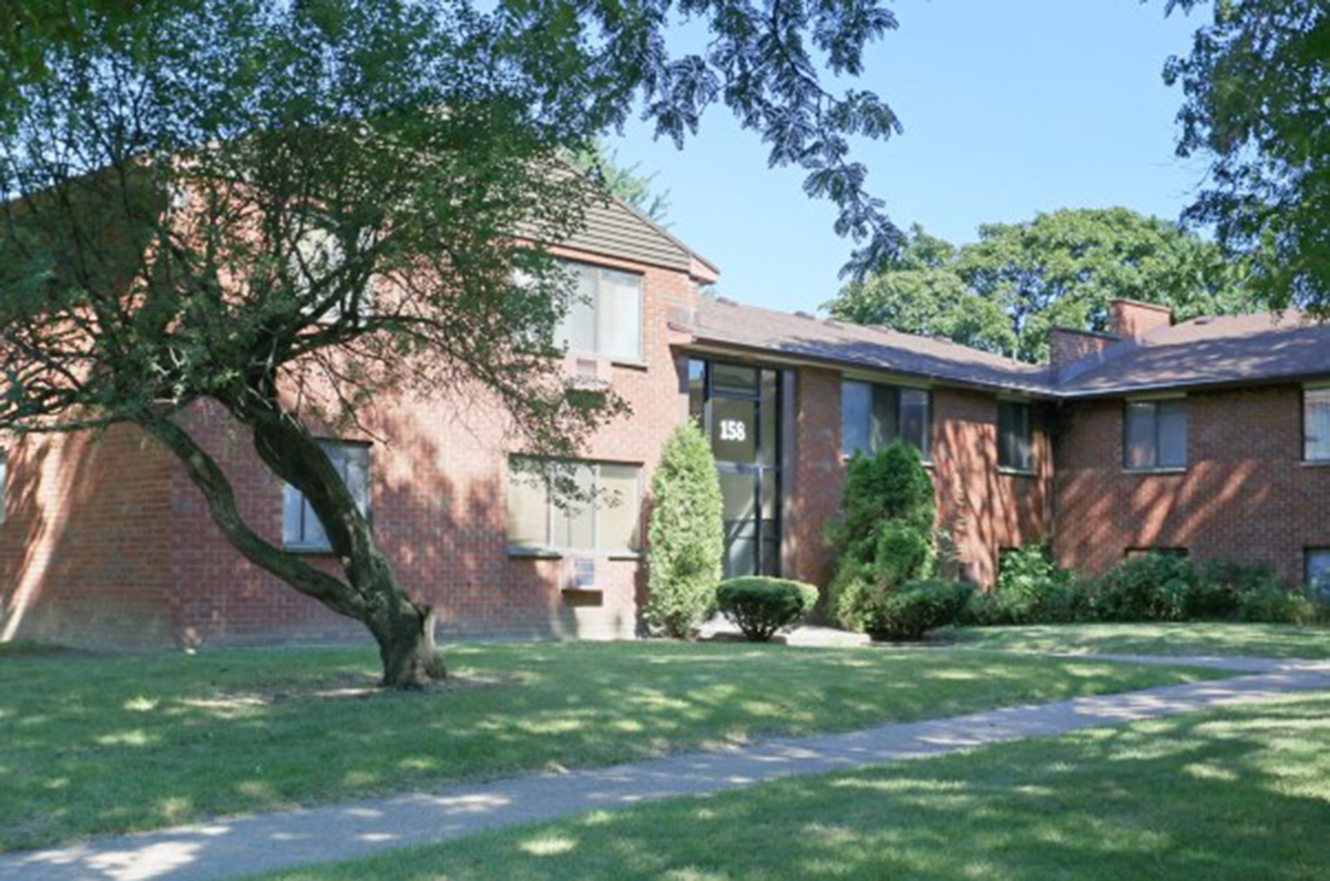 Schiller and Borruso of Pyramid Brokerage complete $1.85 million sale