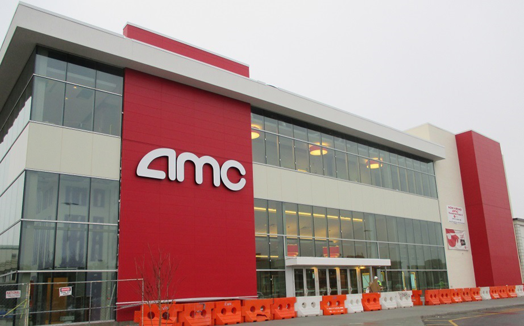 E W Howell Completes Renovation Of 43 756 S F Amc Movie Theater