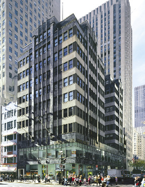 Luftpost hvor som helst Rund ned LACOSTE expands retail presence at 608 Fifth Ave. to 9,955 s/f; RFR is  property owner : NYREJ