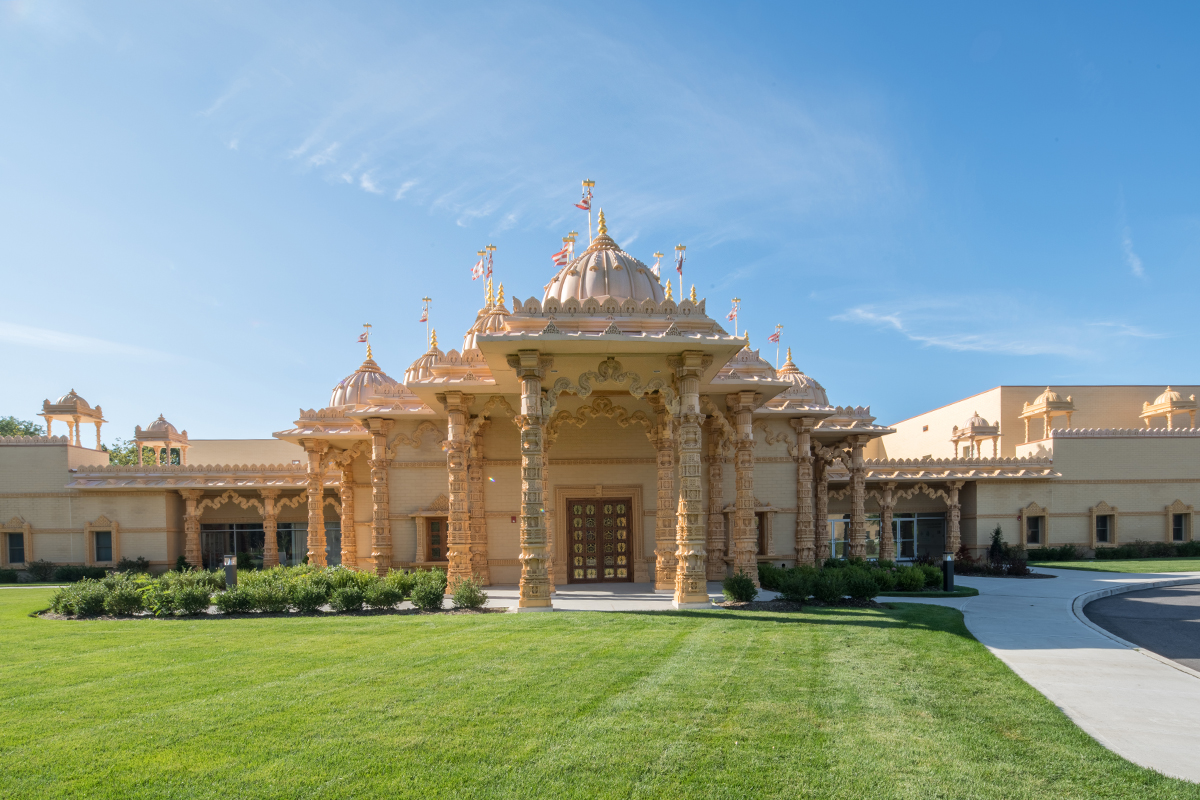 H2M designs new 42,000 s/f Hindu Cultural and Spritual Center for BAPS in Melville; Firm received Gold Award from American Council of Engineering Companies for the project 