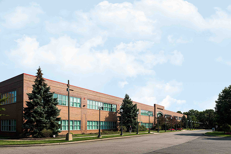 CBRE reps seller and procures buyer in $28.5m sale of 264,482 s/f office building