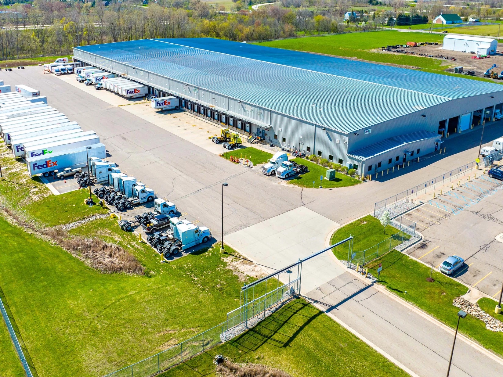 KNPRE 1031 acquires FedEx ground distribution facility