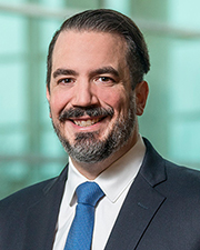 2025-Innovators in Commercial Real Estate-Michael Guerriero of Farrell Fritz