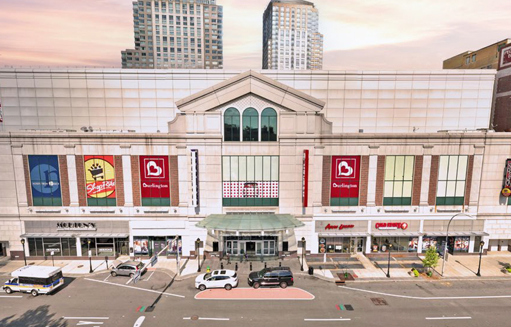 JLL arranges $50 million sale of 361,948 s/f City Center