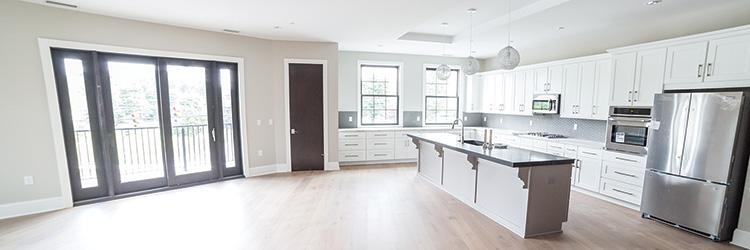 Project of the Month: Bevilacqua Development’s Lymstone Lofts set to open–“urban-style” building design by Sutton Architecture