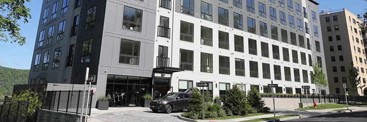 Ginsburg Development Cos. acquires 74-unit Stratus on Hudson <br>in Yonkers for $39.5 million