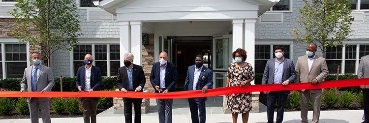 Rechler Equity Partners celebrates opens new residential building at 60 Greybarn Ln., Amityville