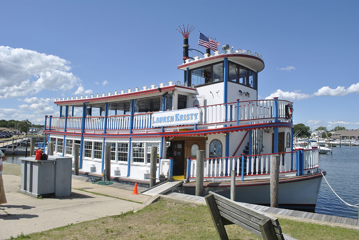 HIA-LI holds Annual Boat Cruise - August