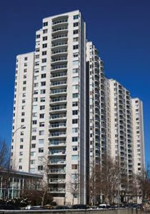 Photo of 22-story tower located at 3333 Henry Hudson Boulevard in The Bronx