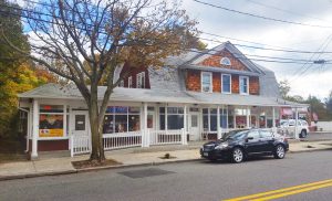 529 Lake Avenue - St. James, NY