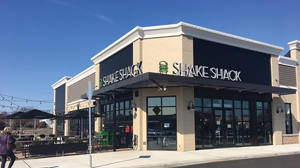Shake Shack opens at Breslin Realty and Colin Development’s Smith Haven Plaza shopping center